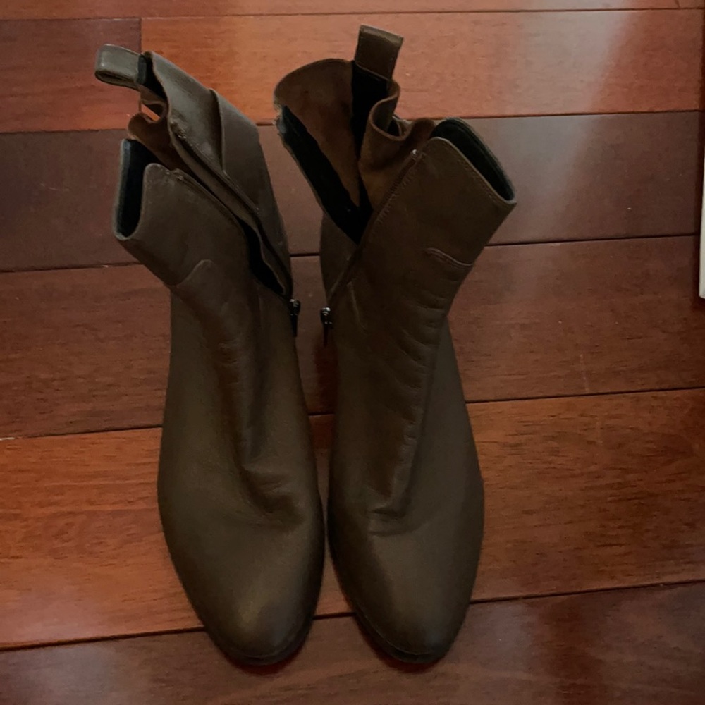 Via spiga brown ankle boots